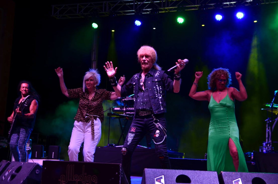 Locura con Medina Azahara en Huétor Vega