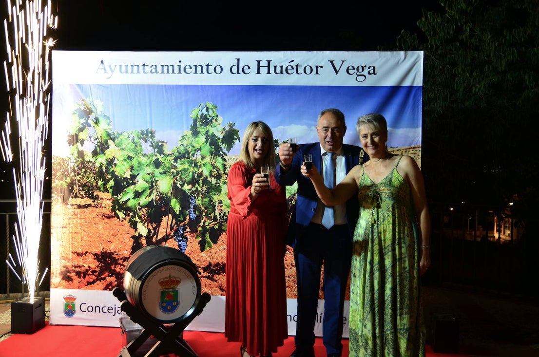 El pregón de María Angustias Velázquez inaugura las fiestas de Huétor Vega