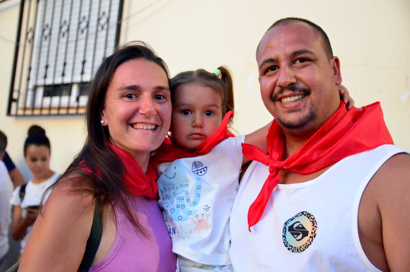 Huétor Vega vibra con su particular encierro de 'toros'