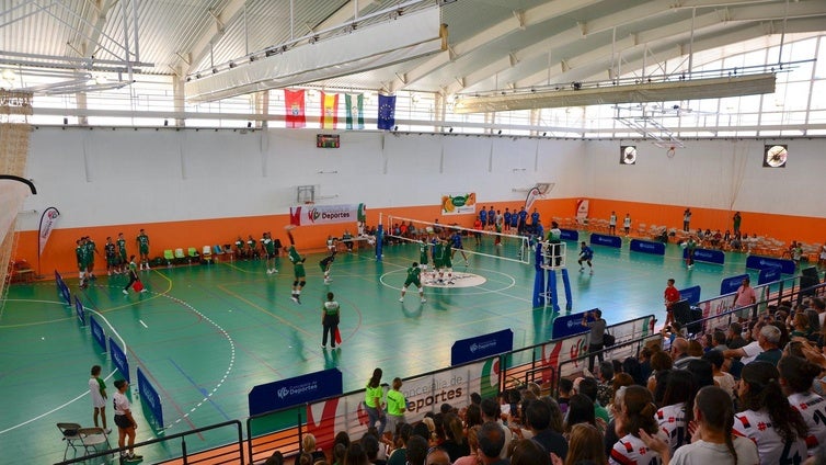 Cuatro equipos de Superliga masculina de voleibol, en Huétor Vega en septiembre