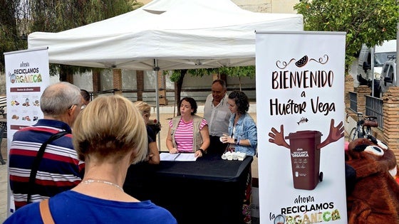 Huétor Vega implanta el nuevo contenedor marrón para la recogida selectiva de residuos orgánicos