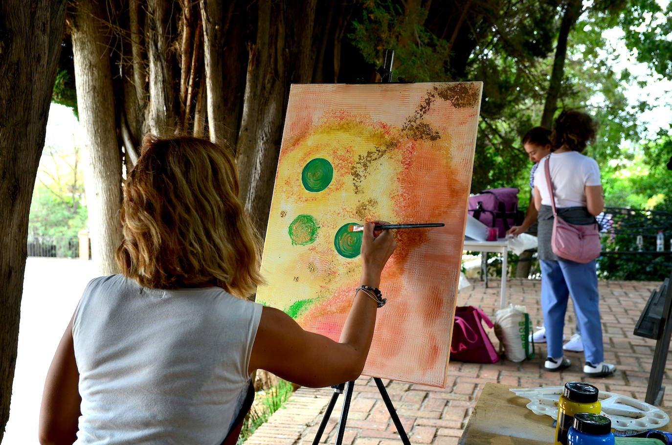 Así ha sido la quinta edición del concurso de pintura rápida abstracta de Huétor Vega