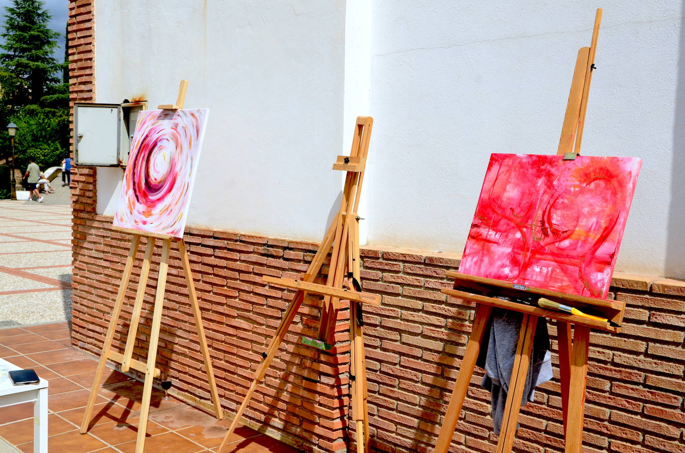 Así ha sido la quinta edición del concurso de pintura rápida abstracta de Huétor Vega