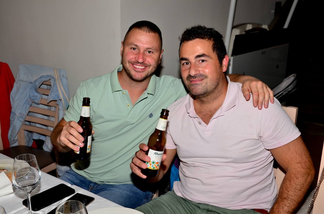 Cena, baile y canción de autor en San Miguel de Huétor Vega