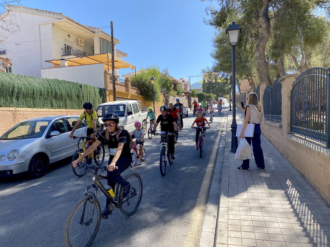 Barbacoa sobre ruedas en el Parque de los Pinos de Huétor Vega