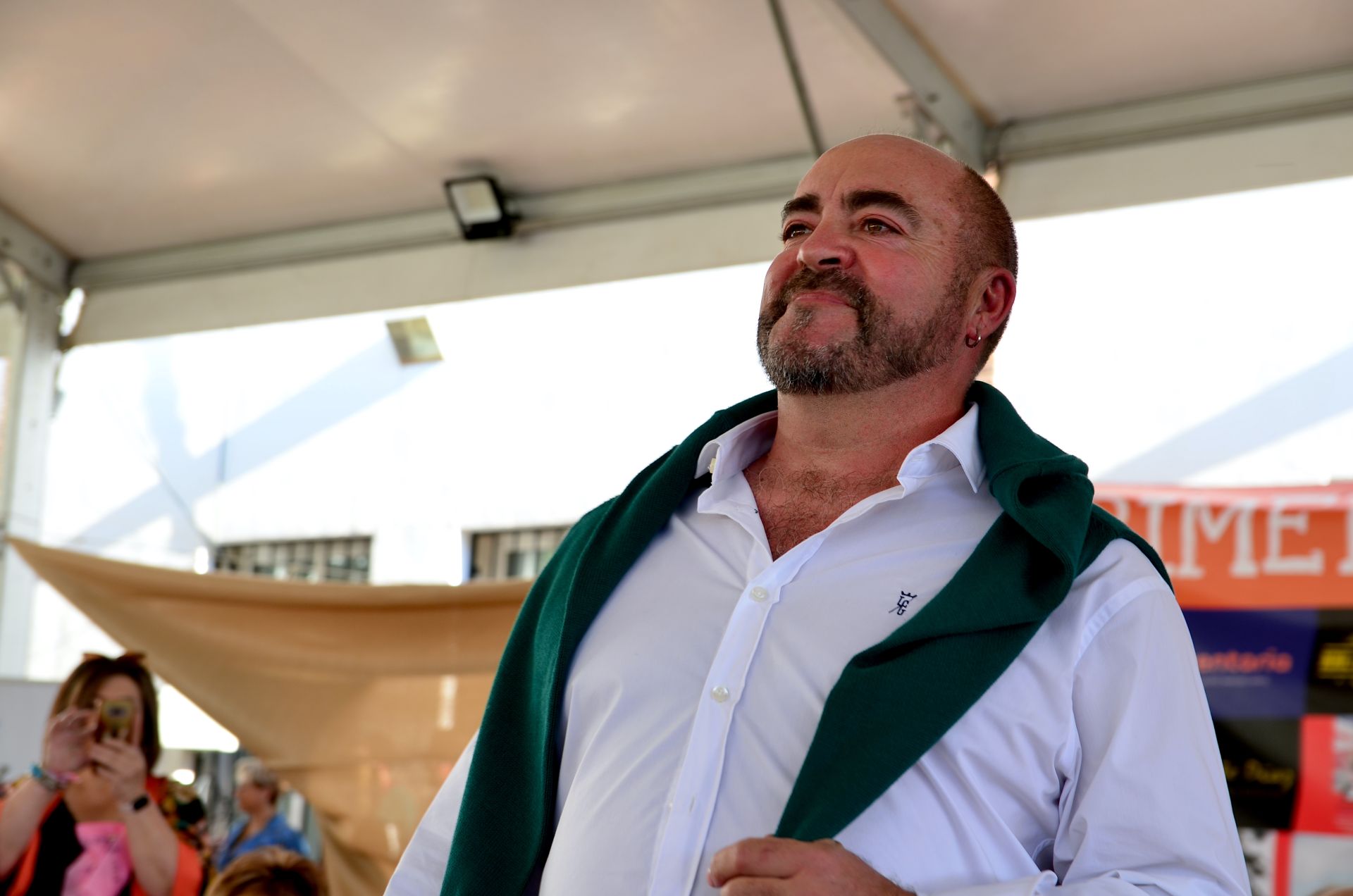 El comercio local de Huétor Vega desfila en su alfombra roja