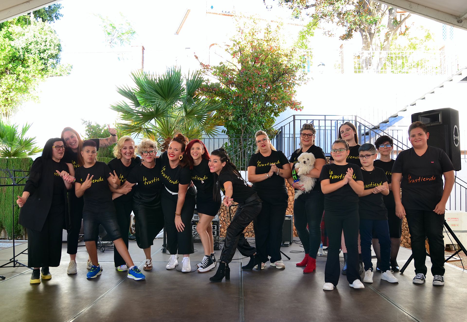 El comercio local de Huétor Vega desfila en su alfombra roja