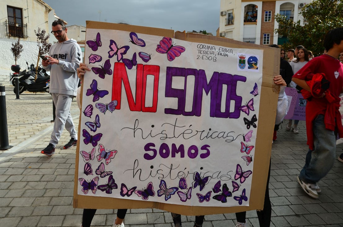 El IES Los Neveros de Huétor Vega clama contra la violencia machista