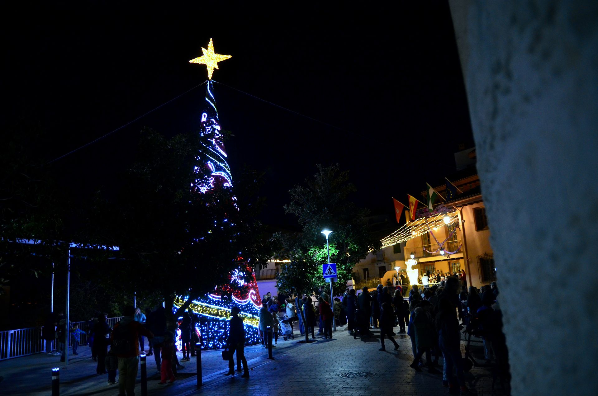 Huétor Vega alumbra ya su Navidad