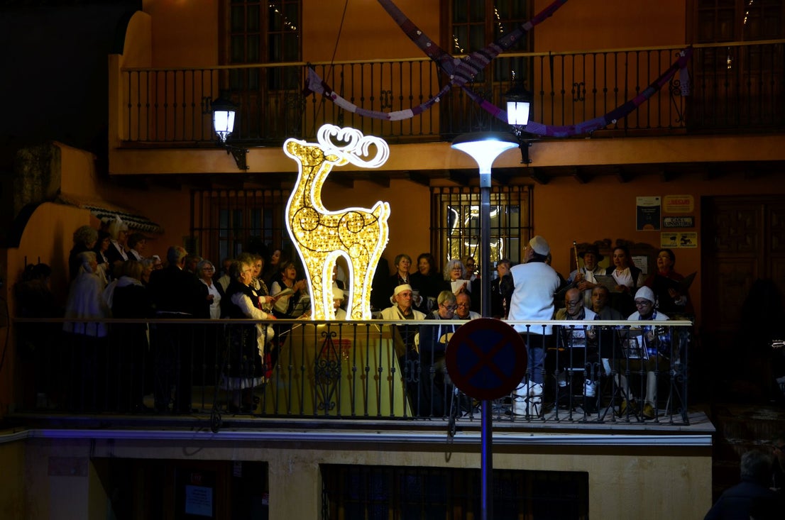 Huétor Vega alumbra ya su Navidad