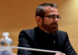 Ángel Luis Moreno, en el último pleno del Ayuntamiento de Huétor Vega.