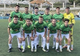 Once inicial del CD Huétor Vega en el Ciudad de Torremolinos.