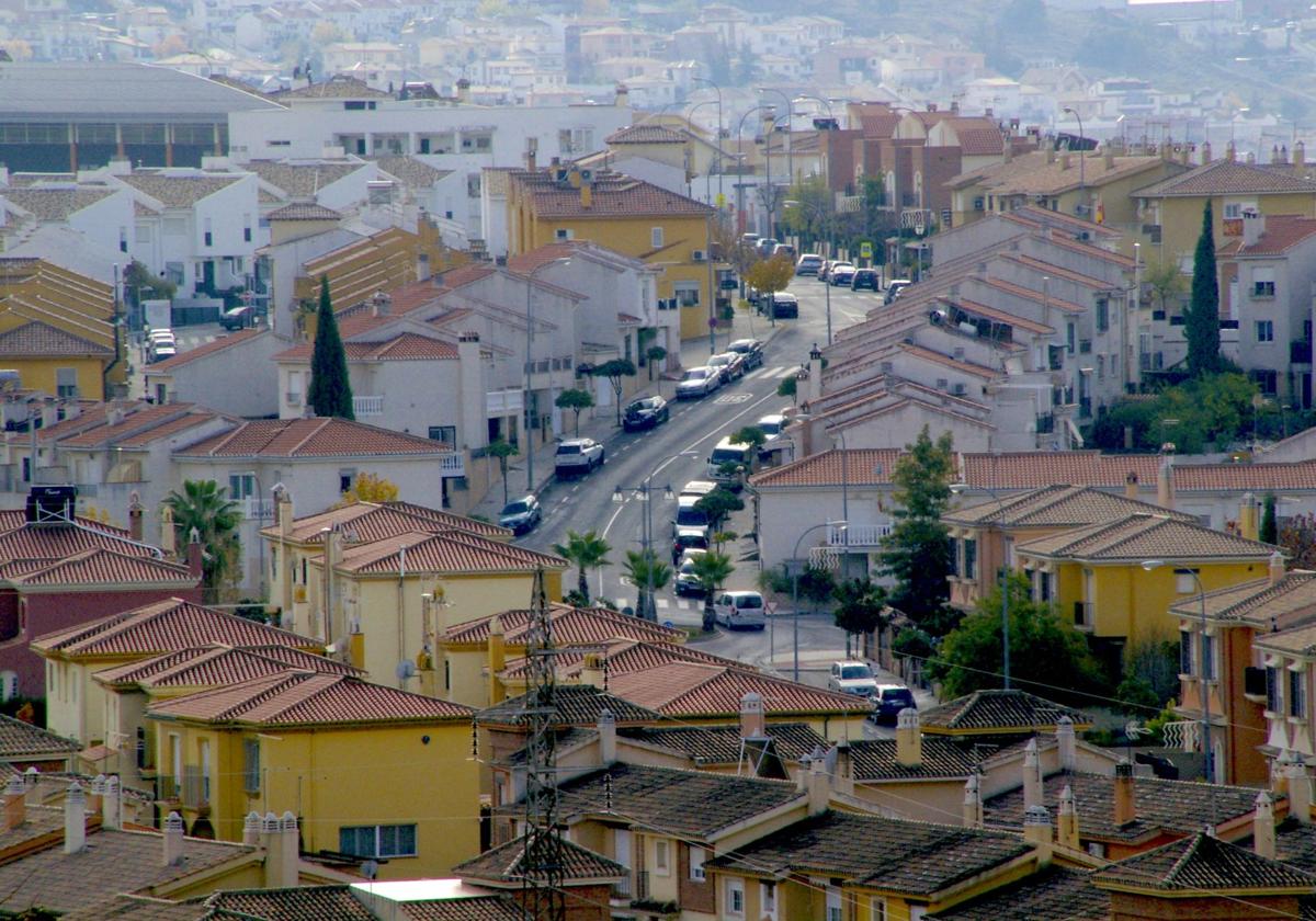 Panorámica de Huétor Vega por Avenida Ingeniero Santa Cruz.