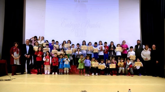 El colegio Mariana Pineda entrega sus 'Goya' de la paz en Huétor Vega