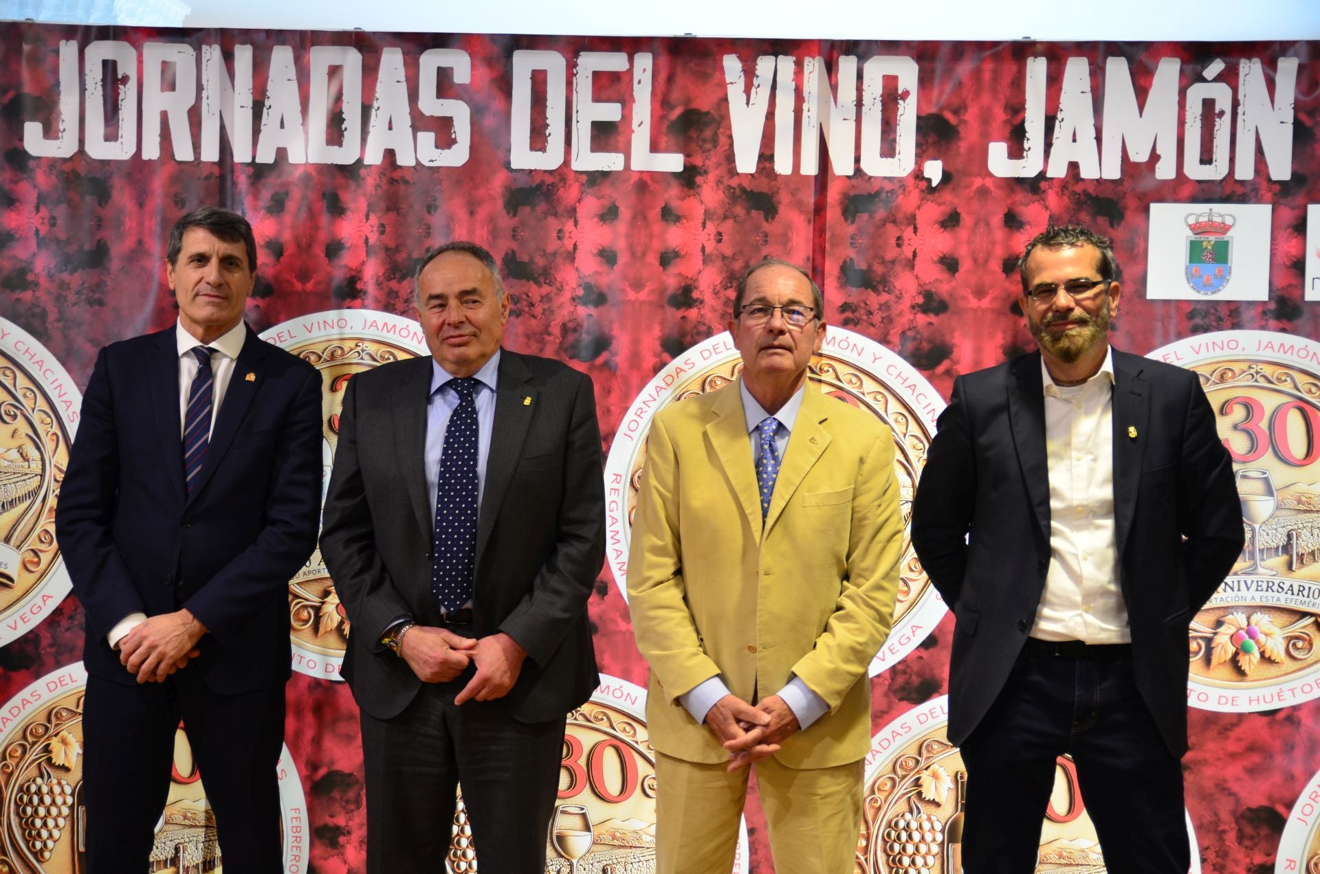 Huétor Vega abre las puertas de sus Jornadas del Vino, Jamón y Chacinas