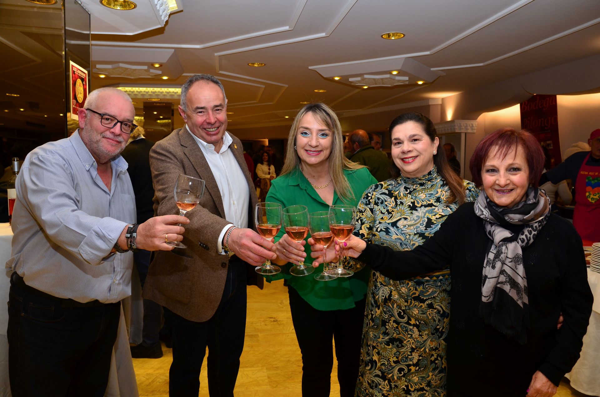 Así es el ambiente en las trigésimas Jornadas del Vino, Jamón y Chacinas de Huétor Vega