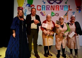 Tarde de disfraces y chirigota en Huétor Vega