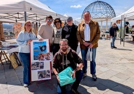 El mercadillo solidario, este sábado en la Plaza de la Cañadilla.