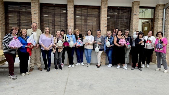 El taller 'Mujeres del mundo' muestra la diversidad de identidades femeninas