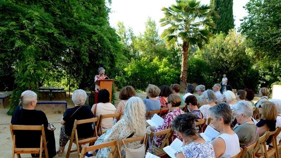 Las palabras mecen el Carmen de San Rafael de Huétor Vega