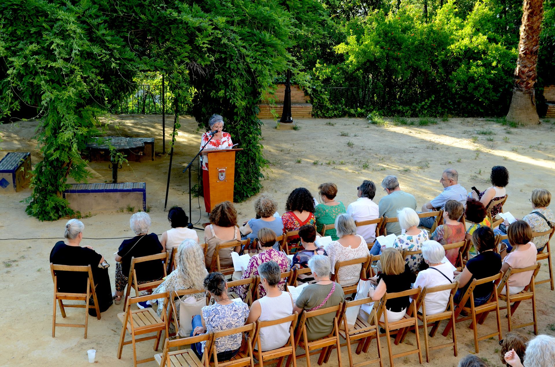Las palabras mecen el Carmen de San Rafael de Huétor Vega