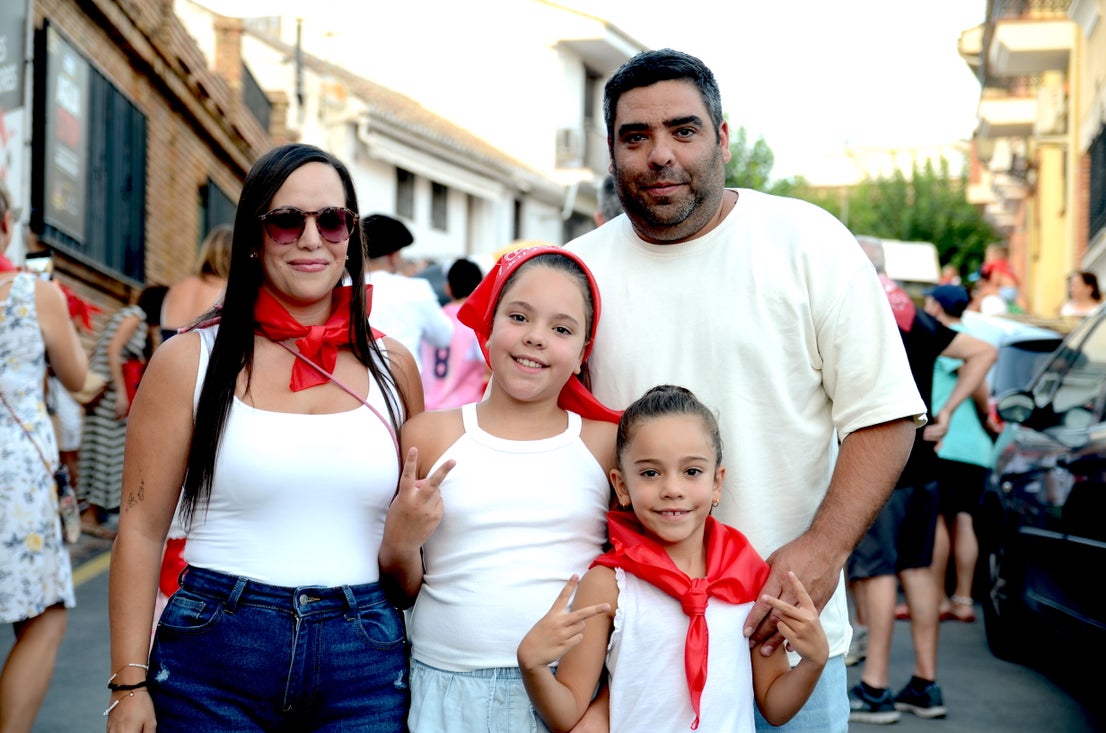 Encuéntrate en el 'encierro de toros' familiar de Huétor Vega