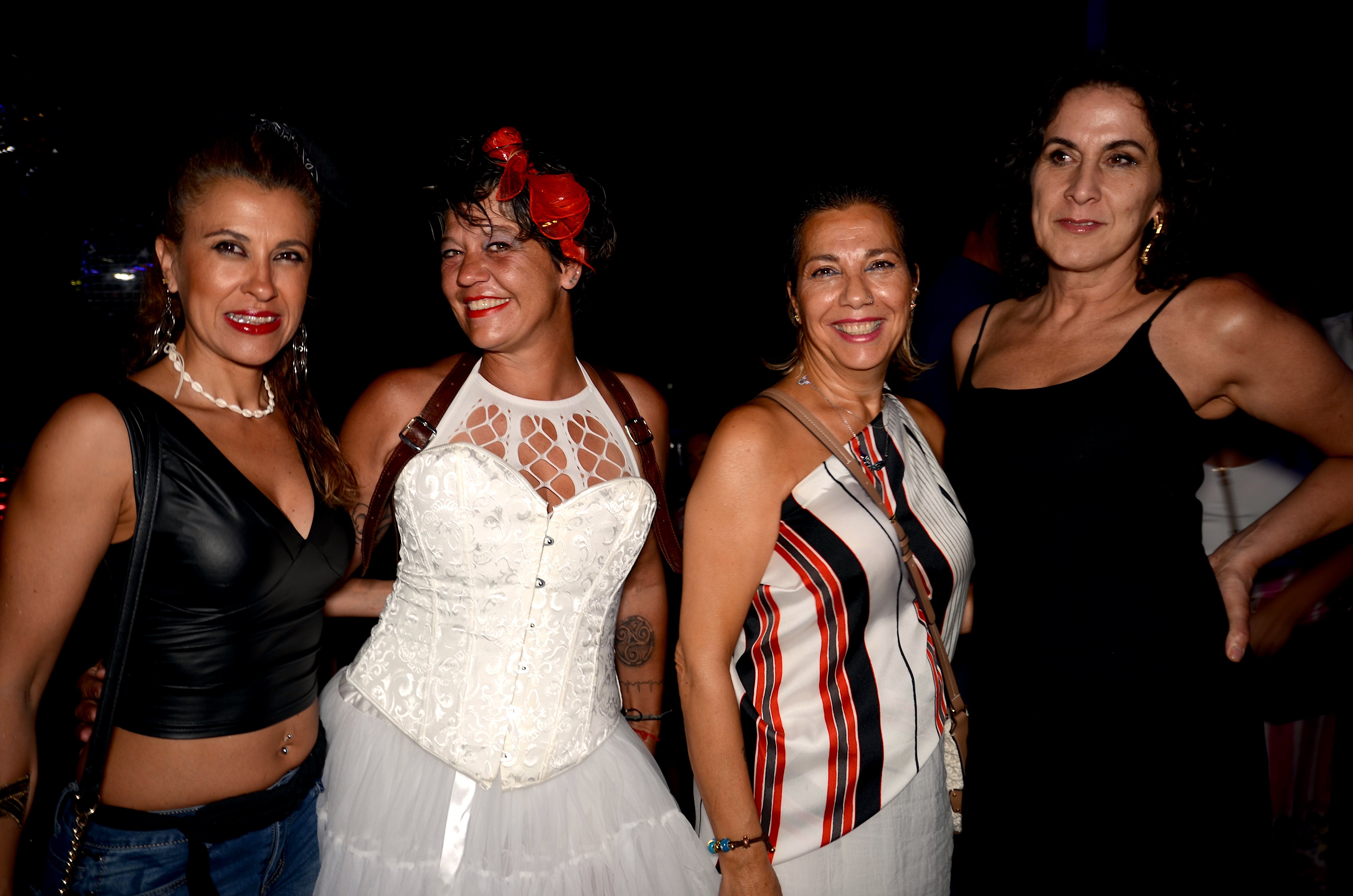 Fiesta &#039;ochentera&#039; en Huétor Vega