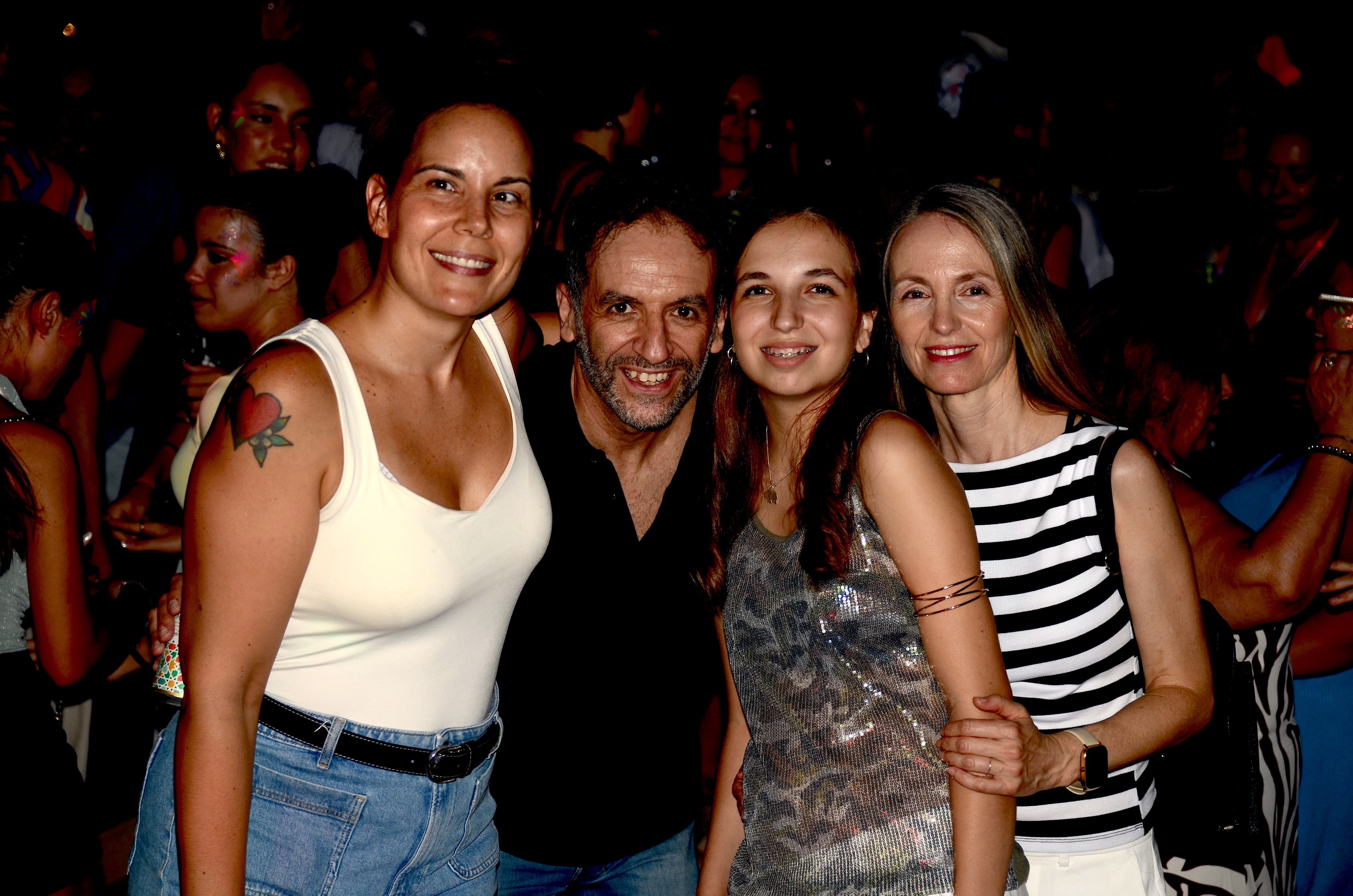 Fiesta 'ochentera' en Huétor Vega