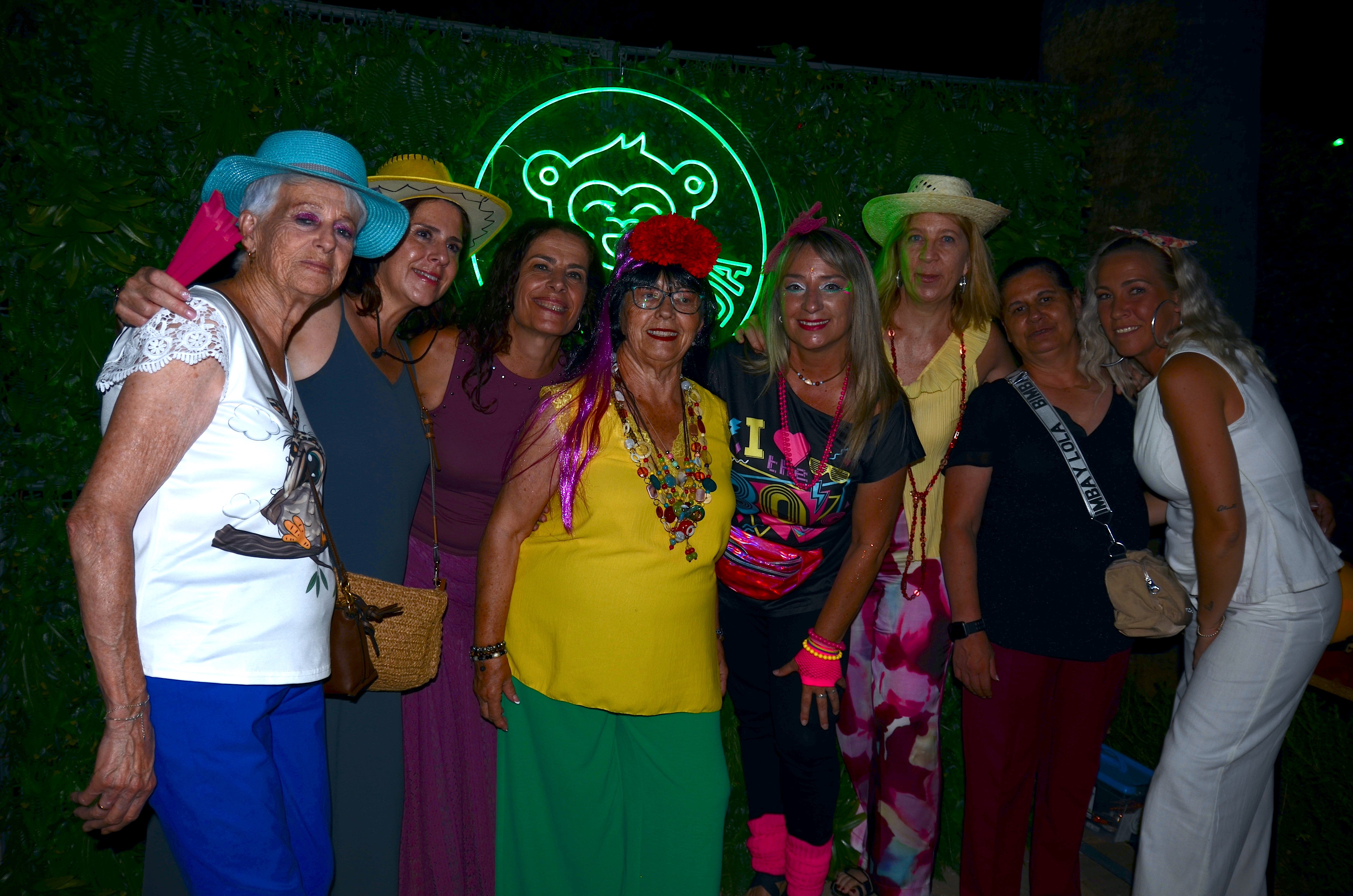 Fiesta &#039;ochentera&#039; en Huétor Vega