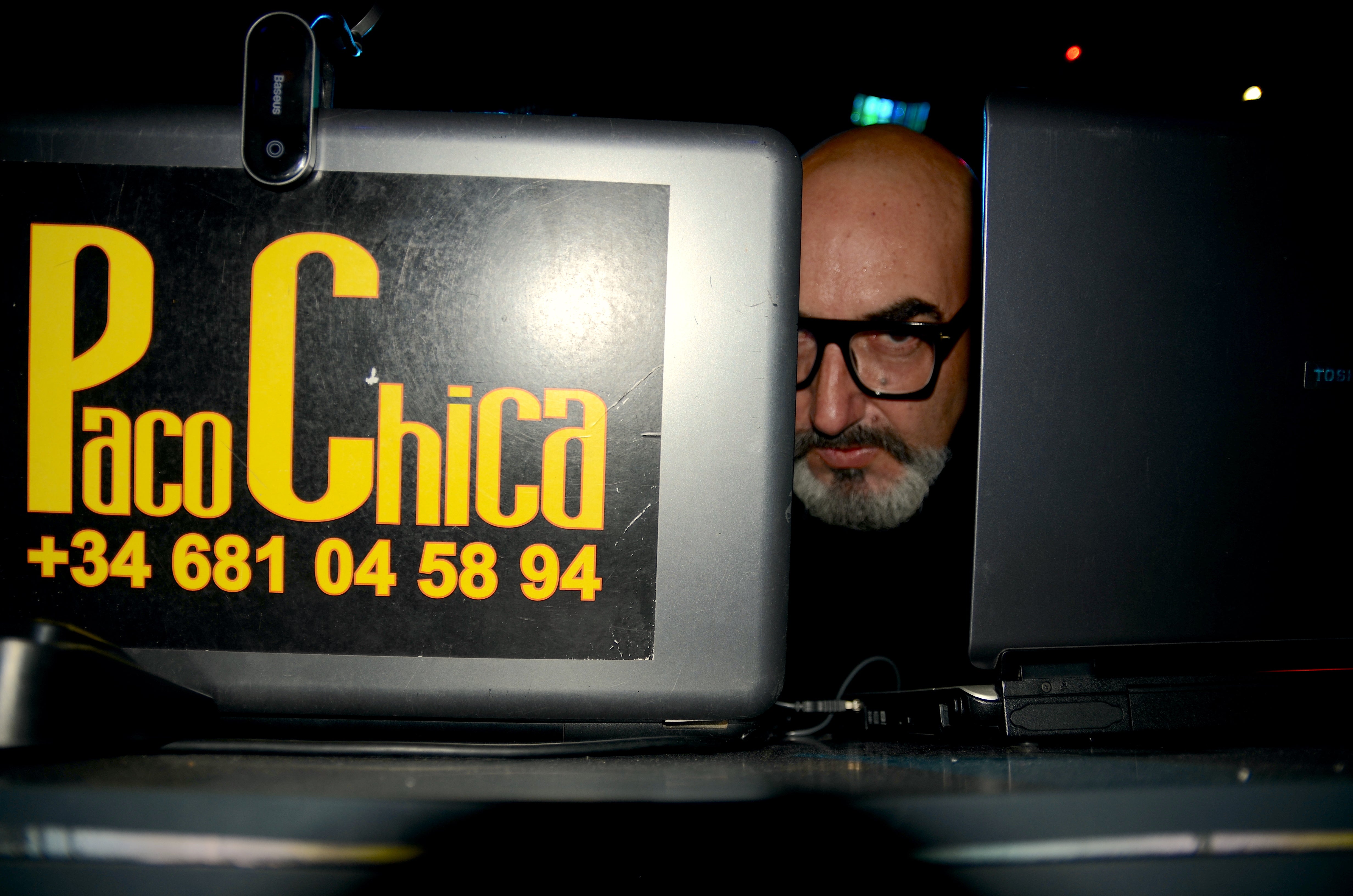 Fiesta 'ochentera' en Huétor Vega