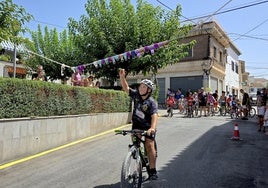 'Cintas en bici', un reto popular para los más jóvenes.
