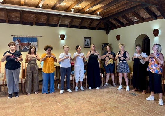Primer 'Encuentro de mujeres con mujeres' de Huétor Vega y Monachil, en las Cuevas de Pedro Antonio de Alarcón de Guadix.