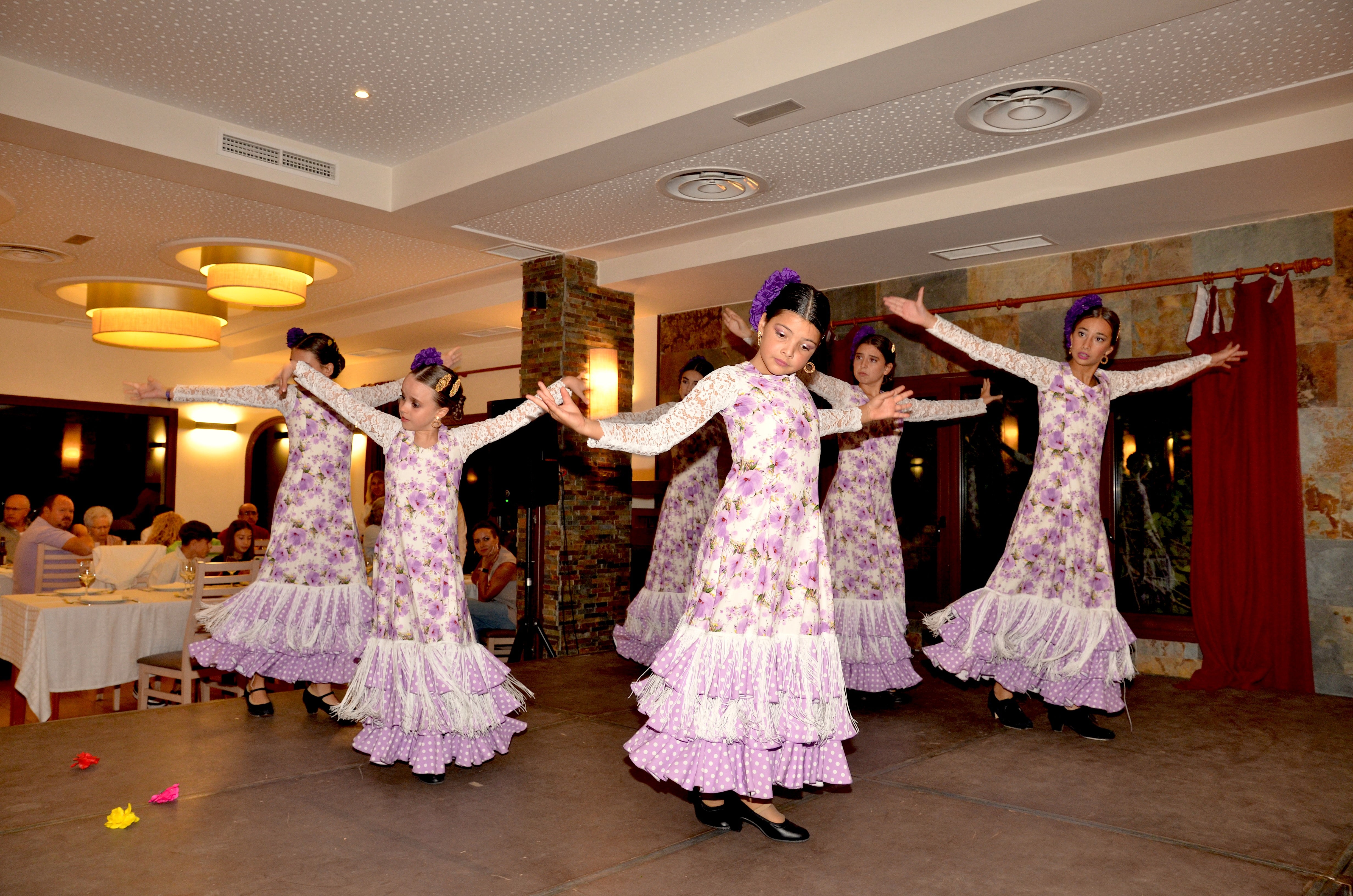 San Miguel, el barrio de Huétor Vega que baila por su patrón