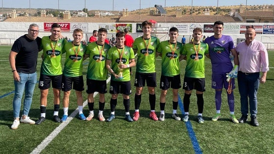 El CD Huétor Vega homenajea a sus ocho medallistas internacionales