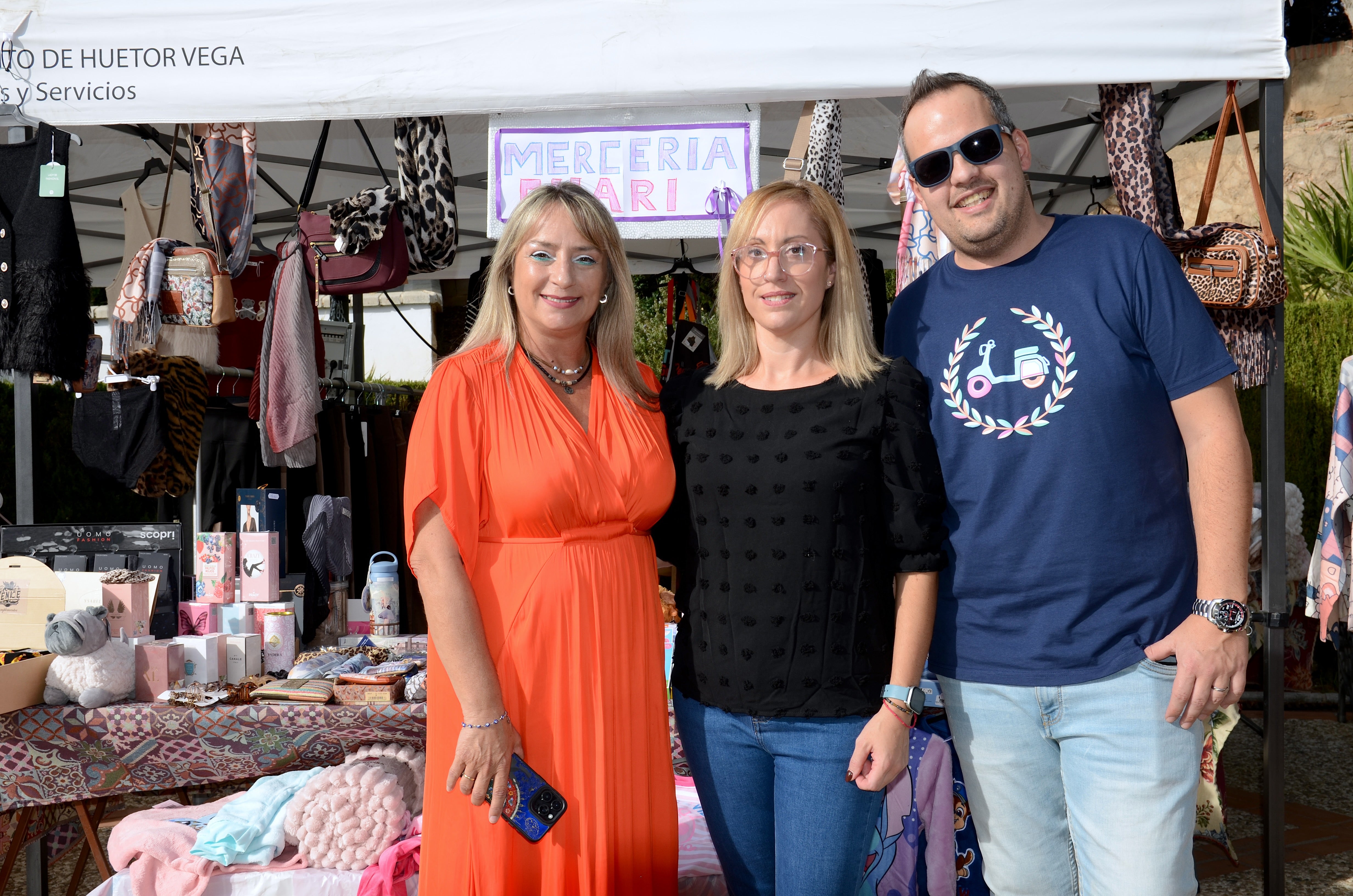 El comercio local desfila en Huétor Vega