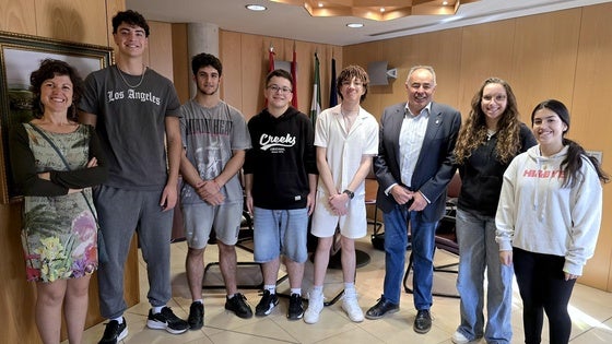 Tres estudiantes franceses conocen Huétor Vega gracias al programa de intercambio del instituto