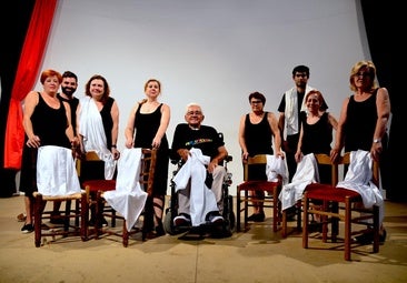 El grupo teatral Amindra participará en el evento con motivo del 25N en La Nava.