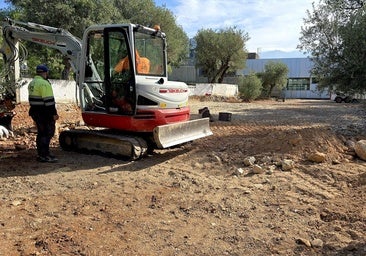Acondicionamiento del solar situado junto al Centro de Salud para habilitar unas pistas de petanca.