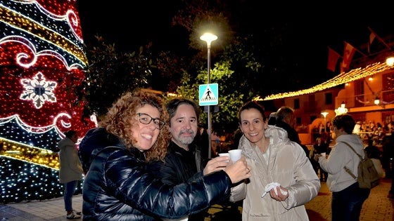 Huétor Vega anuncia el encendido del árbol y la decoración navideña de la Plaza del Mentidero