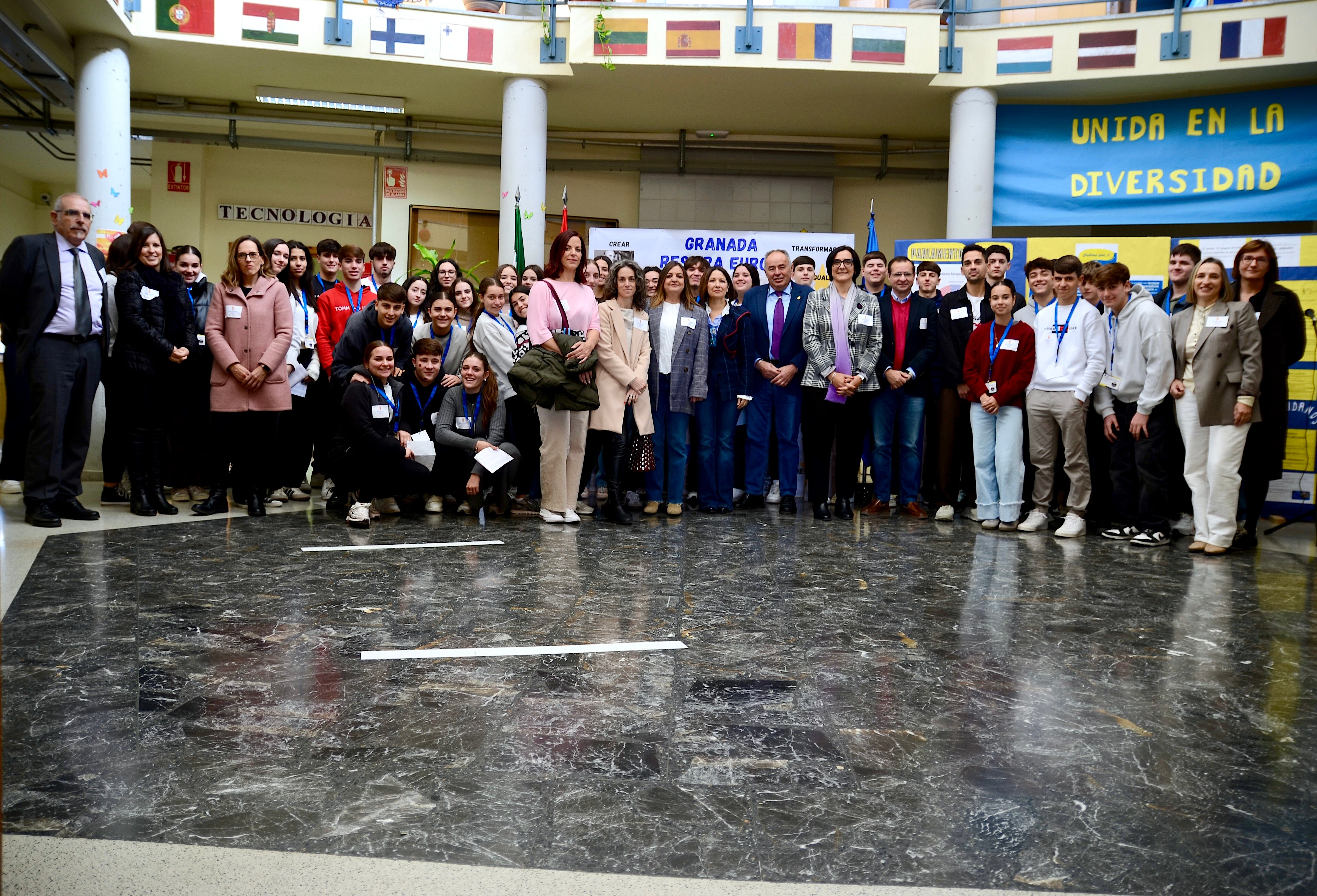 Presentación del Infopoint, un punto de información que pone en marcha el IES Los Neveros de Huétor Vega por ser Escuela Embajadora del Parlamento Europeo.