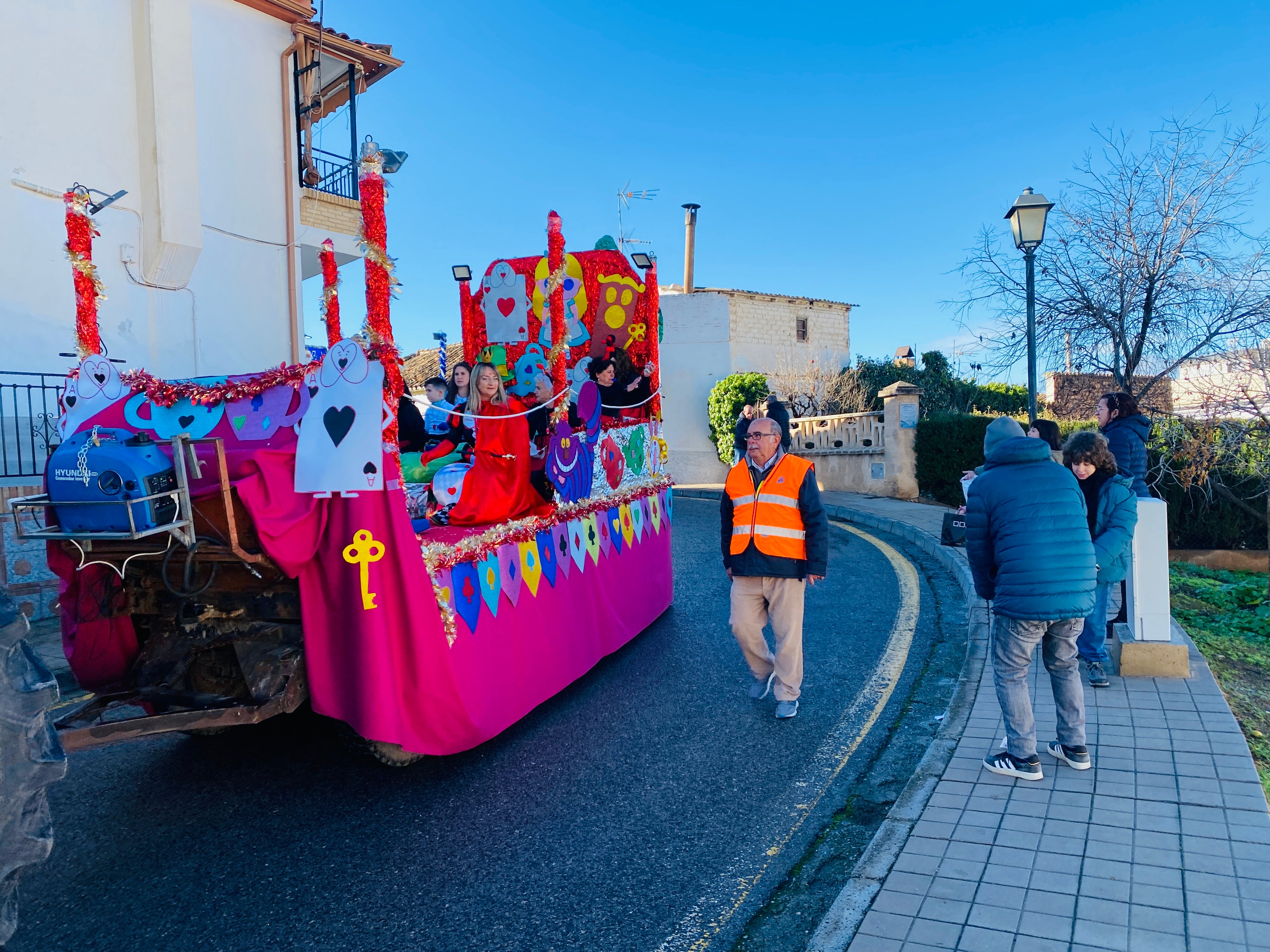 El sol ilumina la Cabalgata de Huétor Vega
