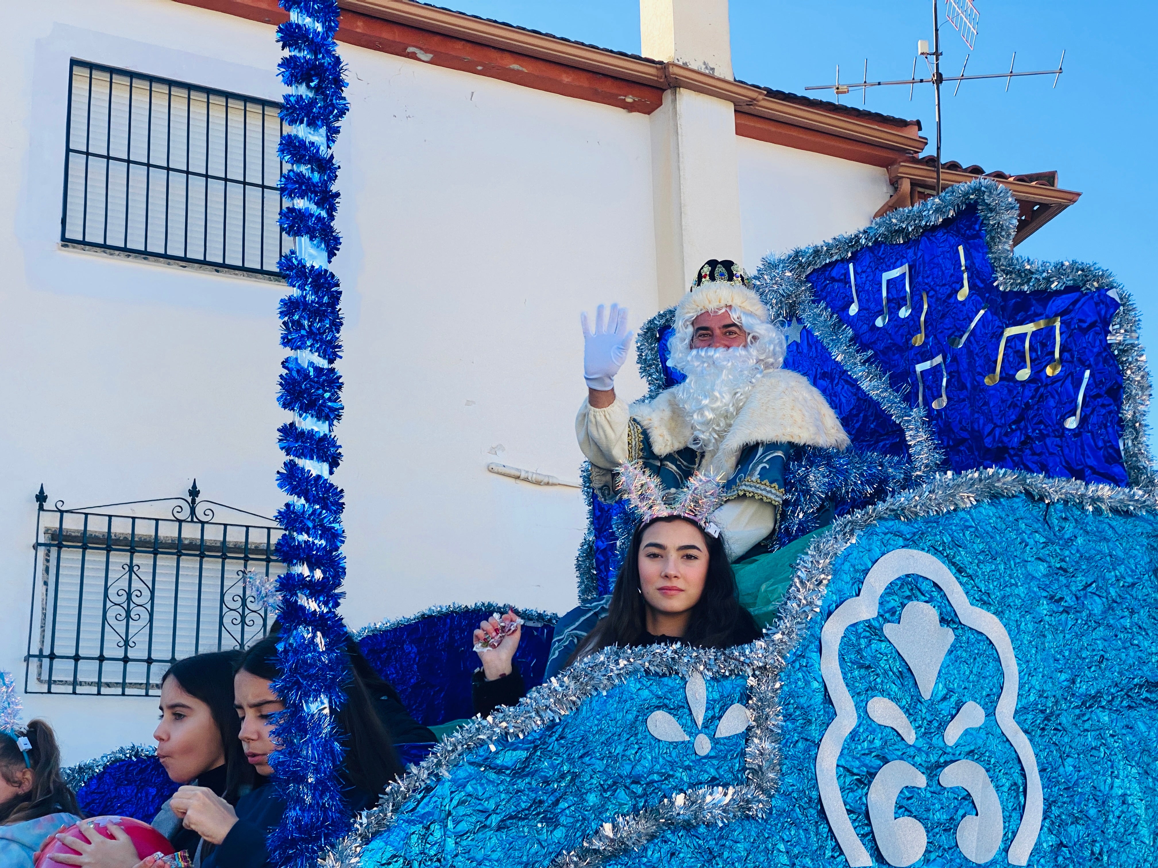 El sol ilumina la Cabalgata de Huétor Vega