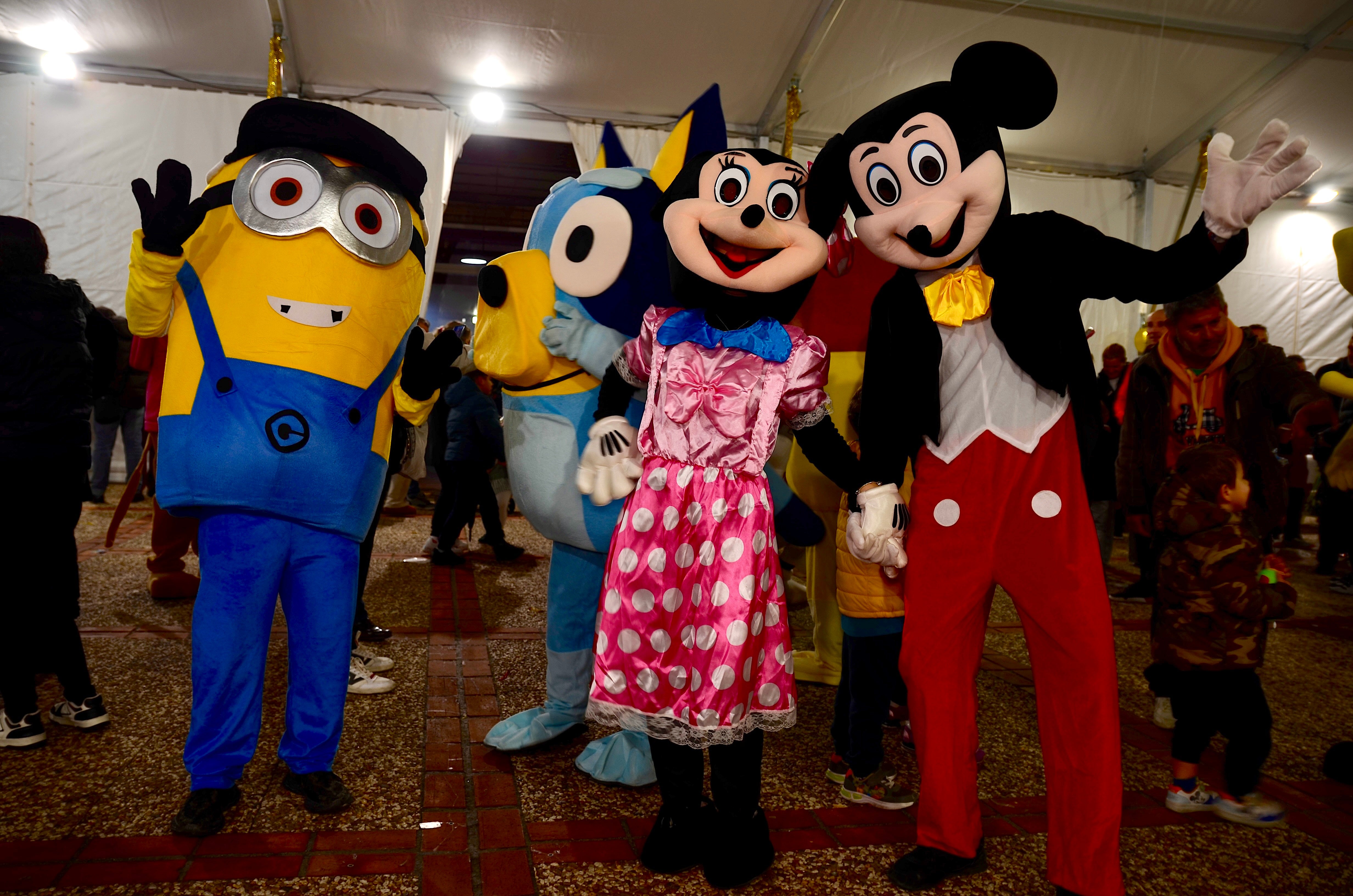 Los Reyes Magos llenan la carpa de Huerta Cercada en Huétor Vega