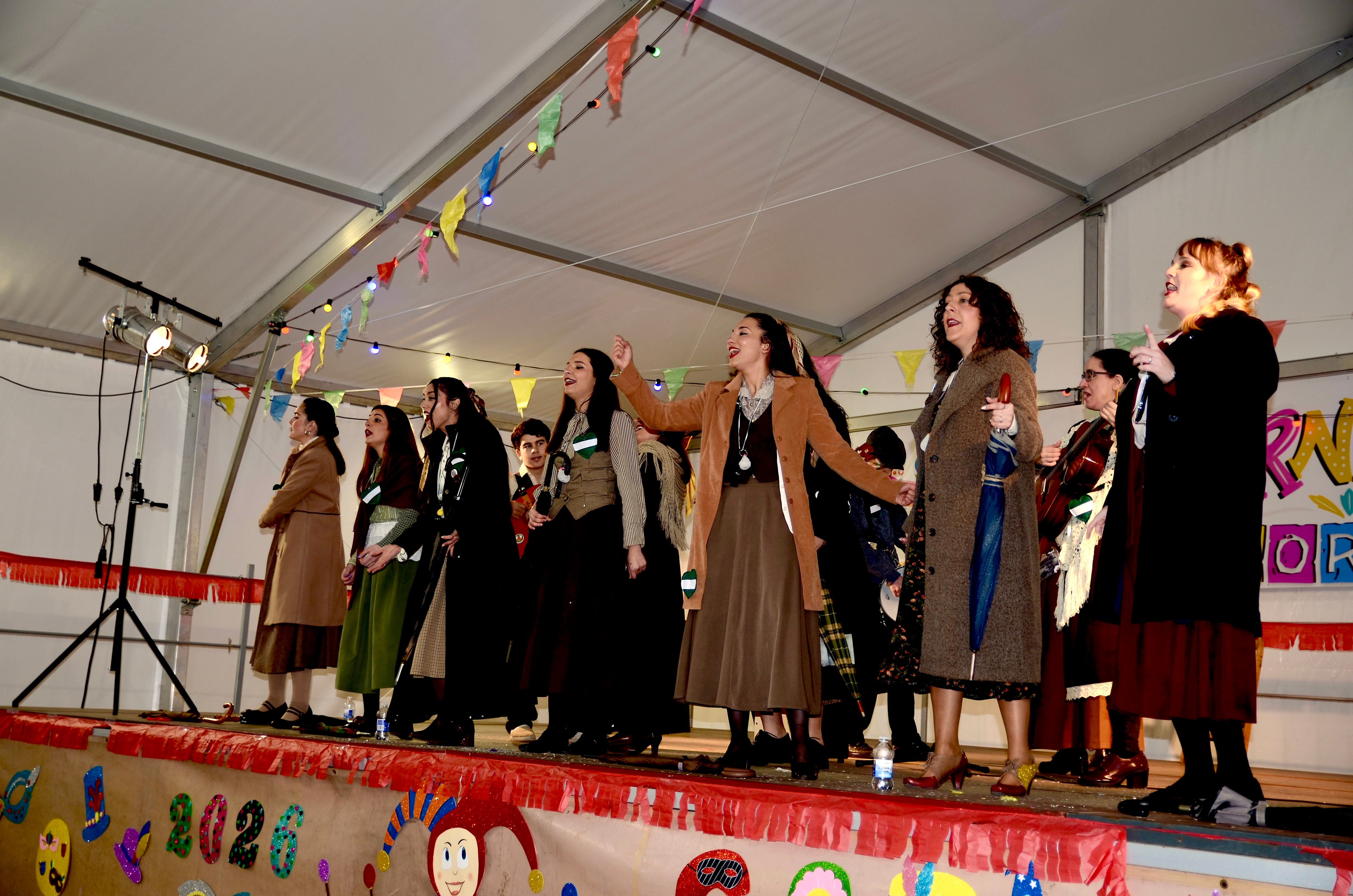 Chirigotas mordaces y con salero en Huétor Vega