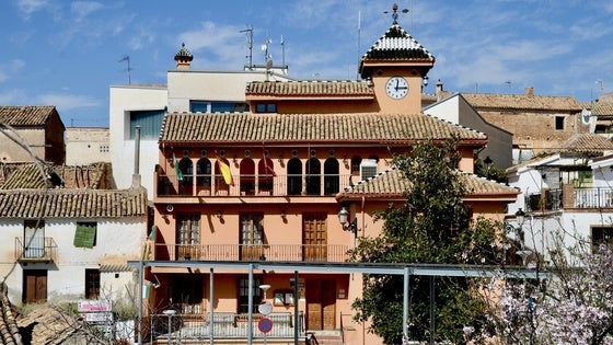 El Ayuntamiento de Huétor Vega cumple 40 años