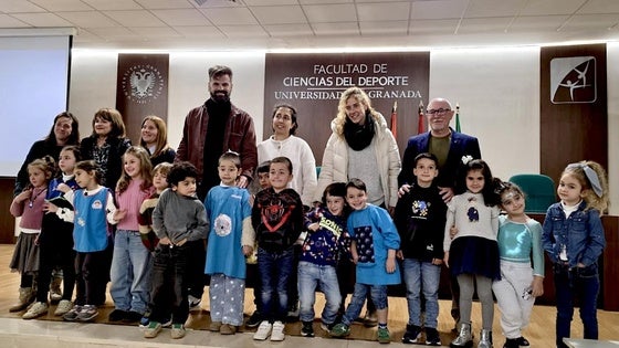 Los peques del CEIP Mariana Pineda, profesores universitarios por un día