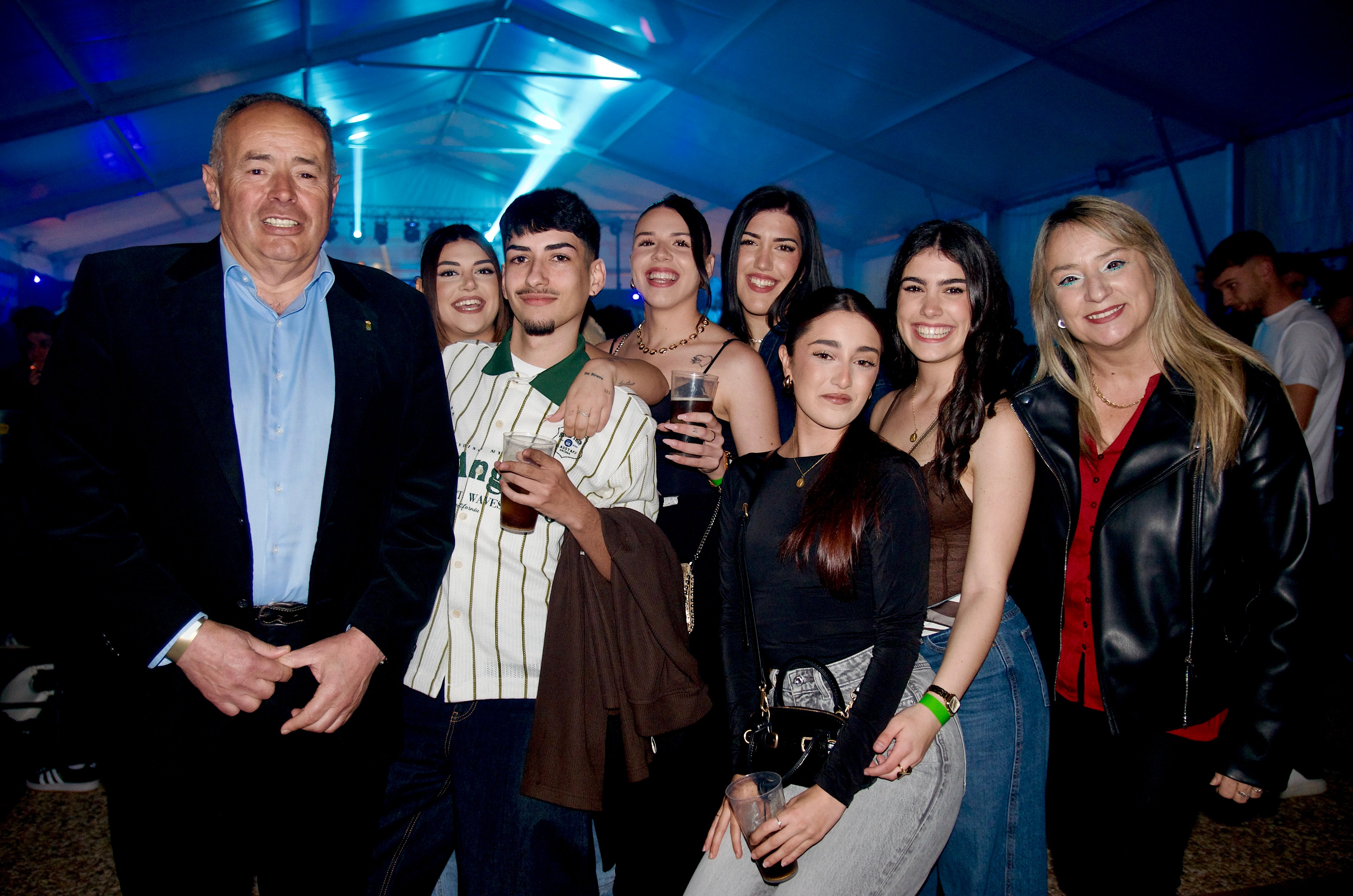 El gran ambiente de la fiesta de la primavera de Huétor Vega