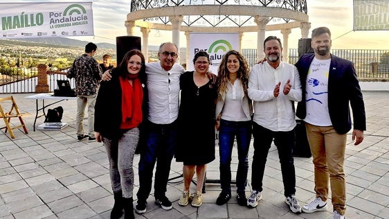 Por Andalucía defiende los servicios públicos en la Plaza de la Cañadilla de Huétor Vega