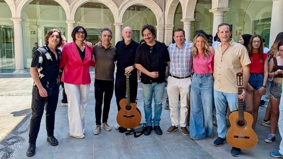 El IES Los Neveros canta ‘Ven a Granada’ en el homenaje educativo a Los Ángeles