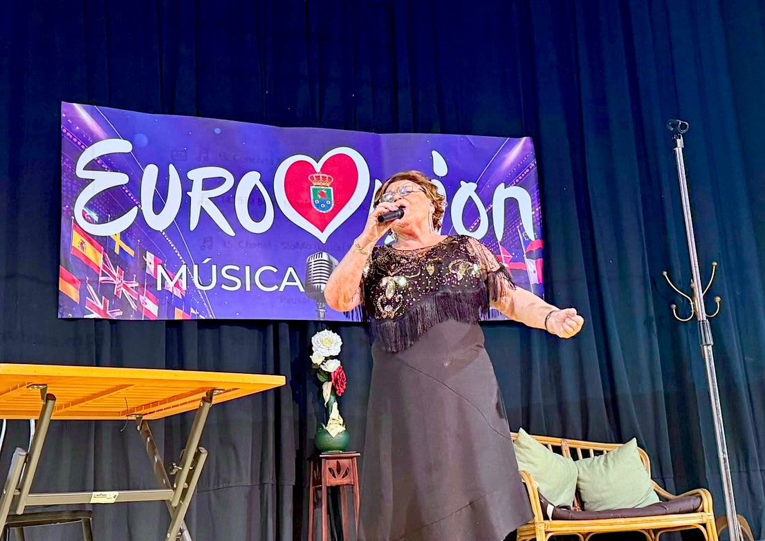 Vecinos que brillan como estrellas: Huétor Vega recrea la magia de Eurovisión